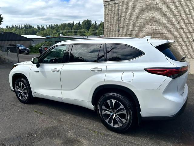 used 2021 Toyota Highlander Hybrid car, priced at $37,995