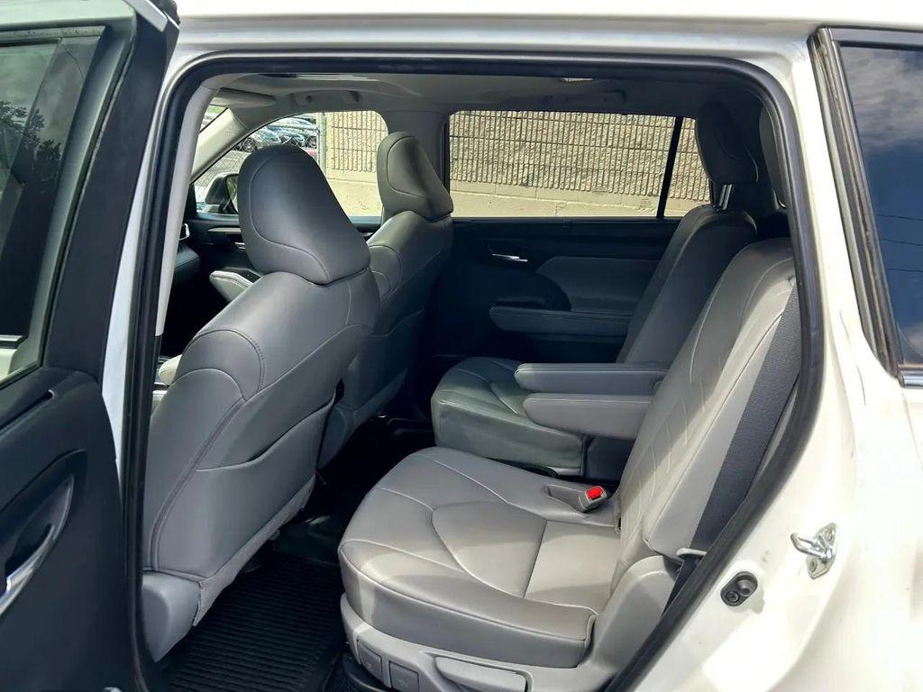 used 2021 Toyota Highlander Hybrid car, priced at $36,995