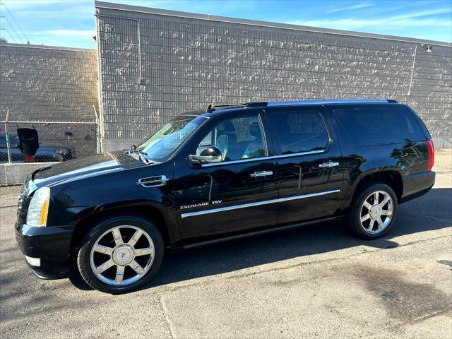 used 2011 Cadillac Escalade ESV car, priced at $17,995