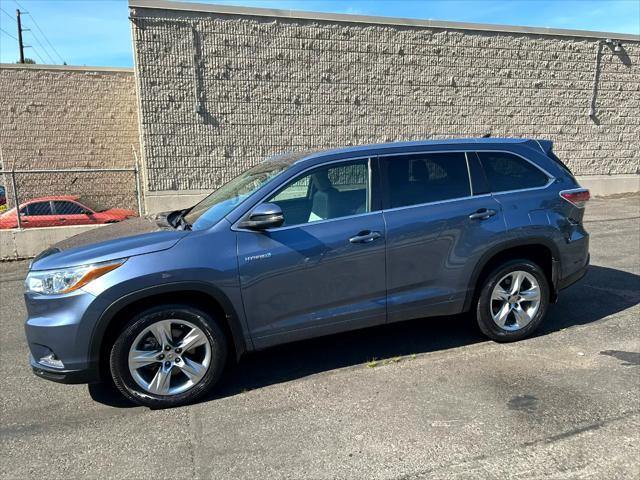 used 2015 Toyota Highlander Hybrid car, priced at $26,950