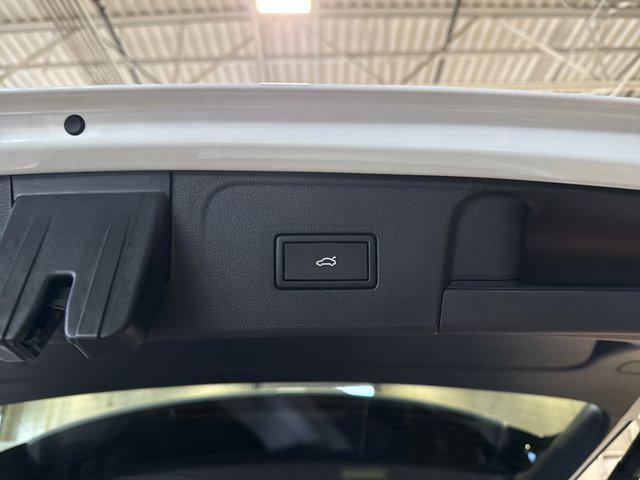 new 2025 Volkswagen Atlas car, priced at $53,688