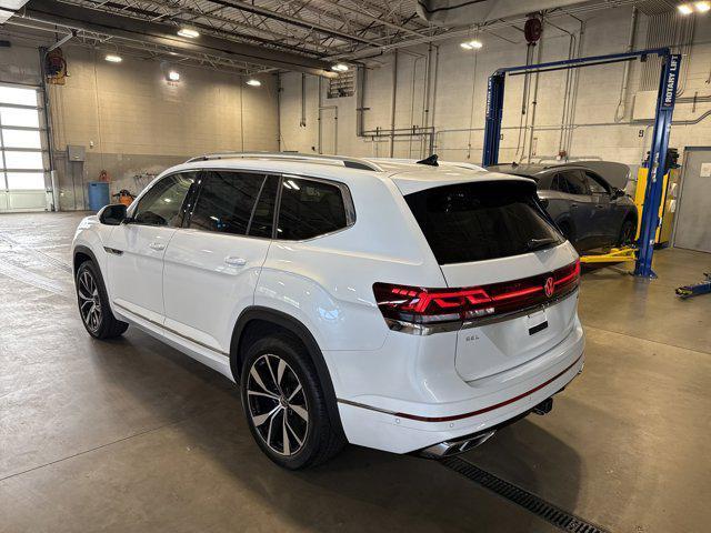new 2025 Volkswagen Atlas car, priced at $53,688