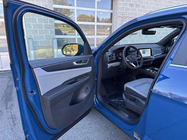 new 2025 Volkswagen Atlas Cross Sport car, priced at $42,641