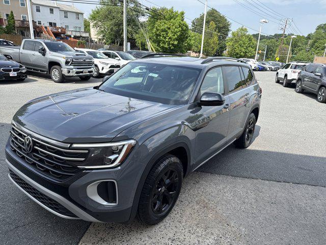new 2025 Volkswagen Atlas car, priced at $45,113
