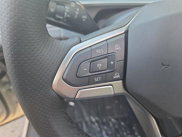 new 2025 Volkswagen Tiguan car, priced at $37,077