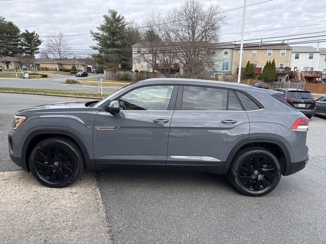 new 2025 Volkswagen Atlas Cross Sport car, priced at $44,418