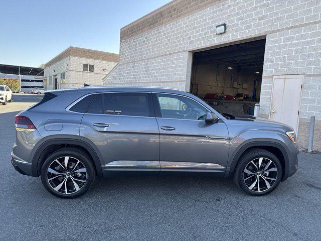 new 2024 Volkswagen Atlas Cross Sport car, priced at $46,246