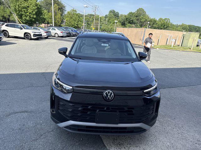 new 2025 Volkswagen Tiguan car, priced at $35,073