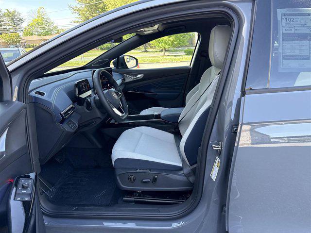 new 2025 Volkswagen ID.4 car, priced at $48,943