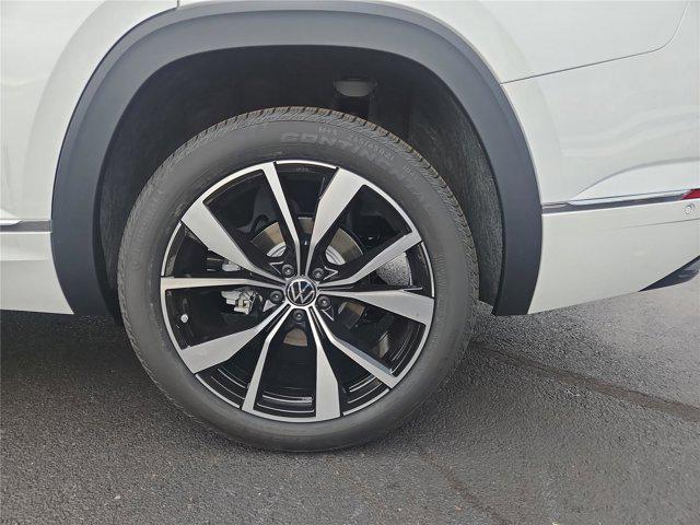 new 2026 Volkswagen Atlas car, priced at $50,929