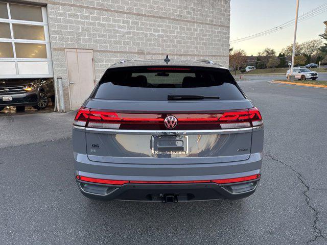 new 2025 Volkswagen Atlas Cross Sport car, priced at $44,418