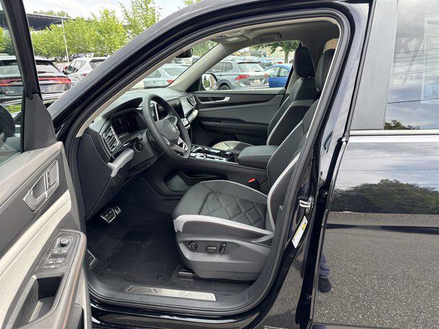 new 2025 Volkswagen Atlas car, priced at $39,513