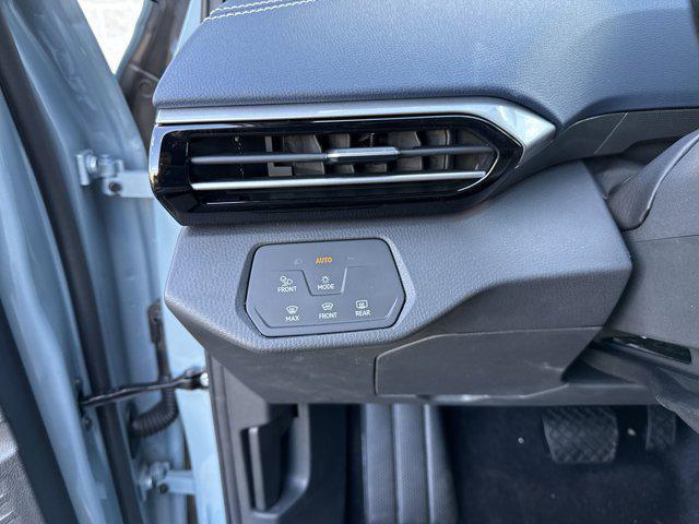 new 2025 Volkswagen ID.4 car, priced at $52,443