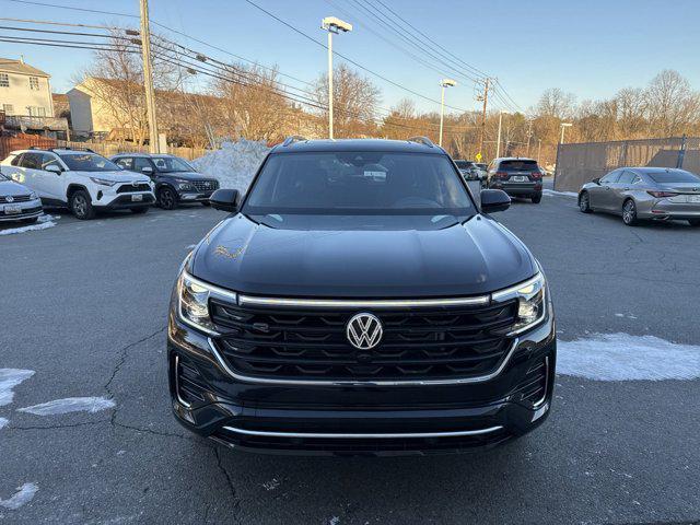 new 2024 Volkswagen Atlas car, priced at $47,814