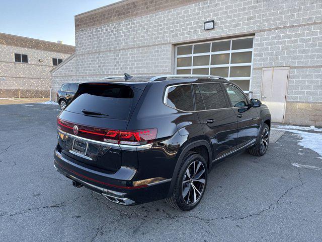 new 2024 Volkswagen Atlas car, priced at $47,814