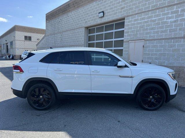 new 2024 Volkswagen Atlas Cross Sport car, priced at $42,609