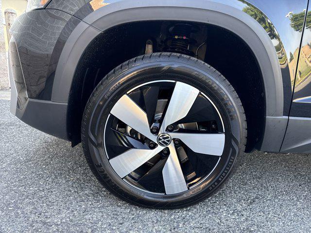 new 2025 Volkswagen Taos car, priced at $27,510