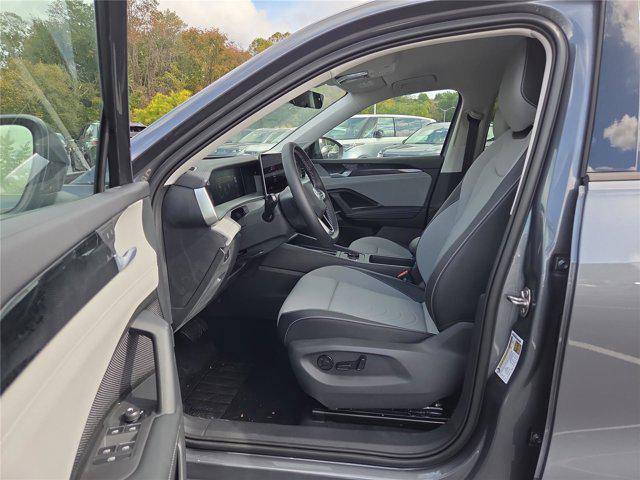 new 2025 Volkswagen Tiguan car, priced at $33,291