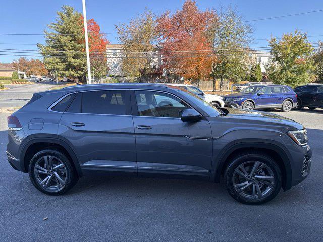 new 2024 Volkswagen Atlas Cross Sport car, priced at $42,771