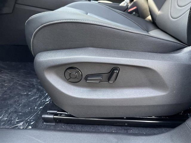 new 2025 Volkswagen Tiguan car, priced at $32,484