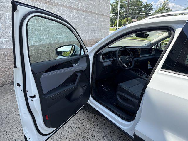 new 2025 Volkswagen Tiguan car, priced at $32,484