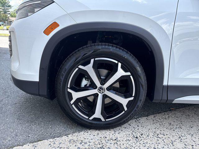 new 2025 Volkswagen Tiguan car, priced at $32,484
