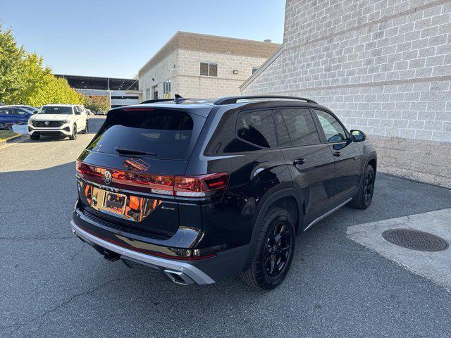 new 2025 Volkswagen Atlas car, priced at $46,101