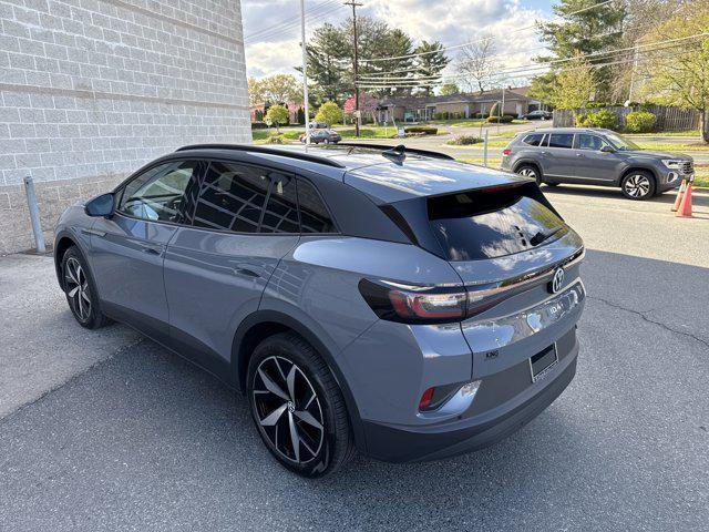 new 2025 Volkswagen ID.4 car, priced at $45,571