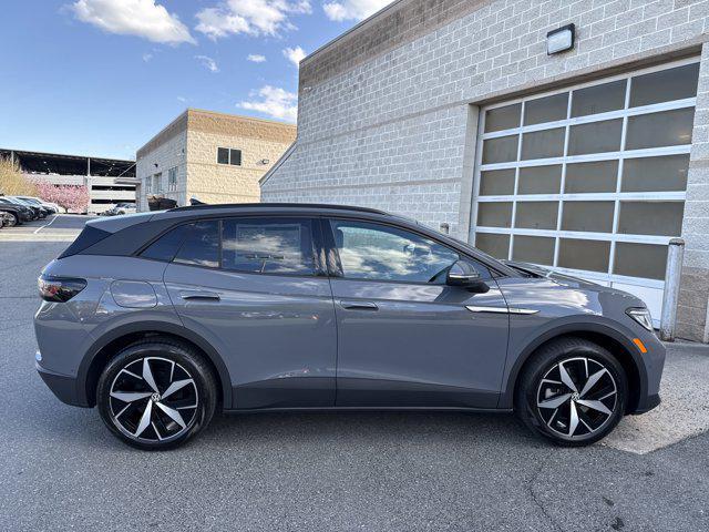 new 2025 Volkswagen ID.4 car, priced at $45,571