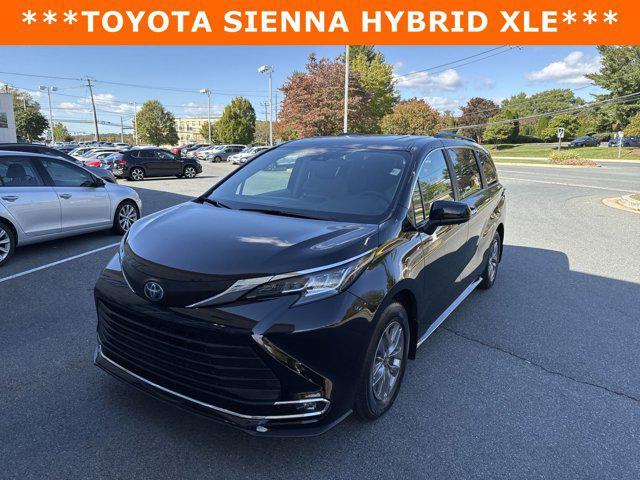 used 2023 Toyota Sienna car, priced at $44,499