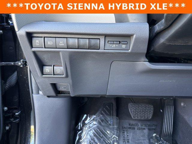 used 2023 Toyota Sienna car, priced at $44,499