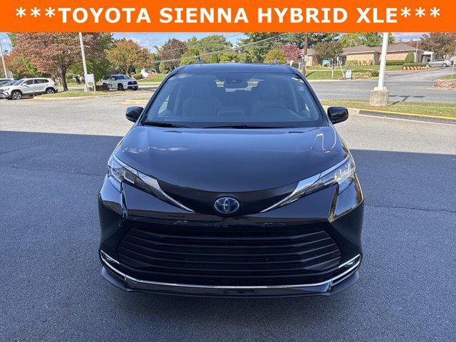 used 2023 Toyota Sienna car, priced at $44,499