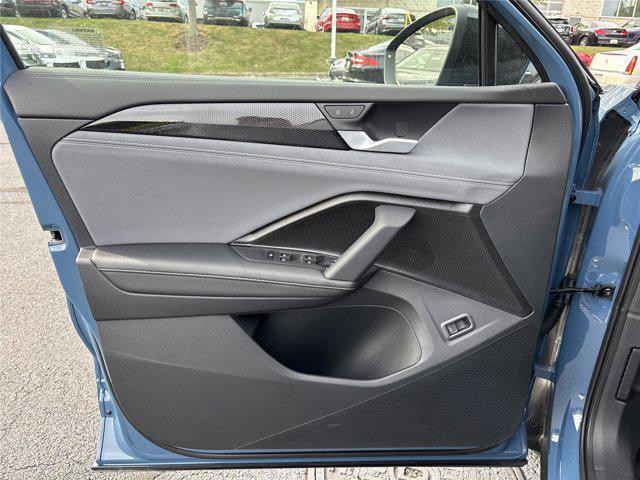 new 2025 Volkswagen Tiguan car, priced at $37,894