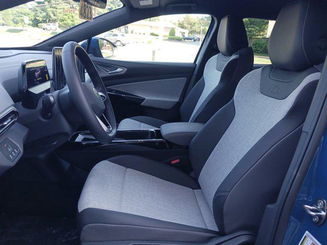 new 2025 Volkswagen ID.4 car, priced at $40,910
