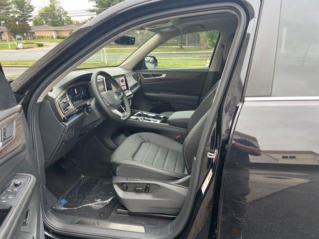 new 2024 Volkswagen Atlas car, priced at $43,584