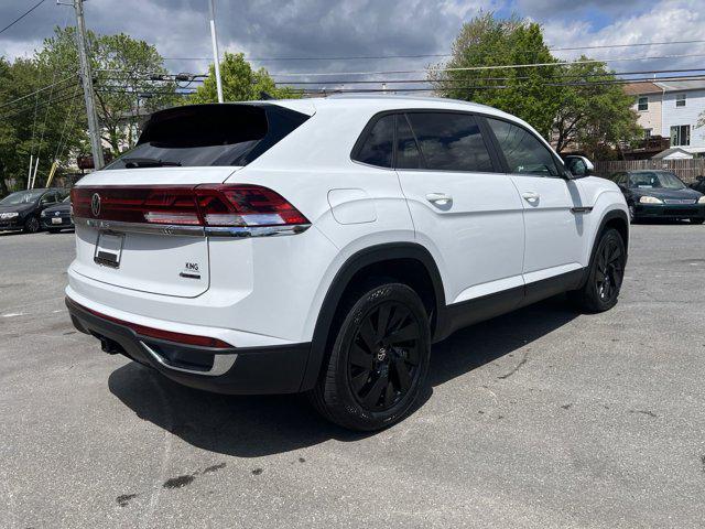 new 2024 Volkswagen Atlas Cross Sport car, priced at $36,558