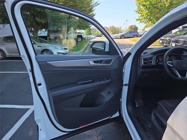 new 2026 Volkswagen Atlas Cross Sport car, priced at $47,590