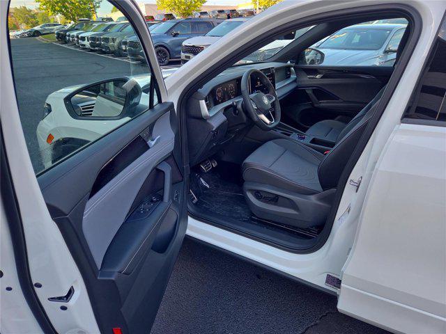 new 2025 Volkswagen Tiguan car, priced at $33,014