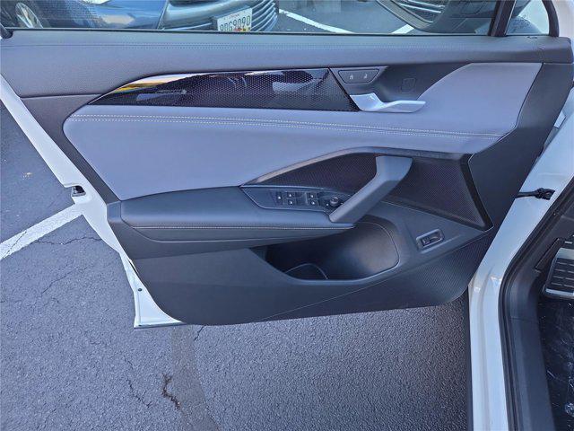 new 2025 Volkswagen Tiguan car, priced at $33,014