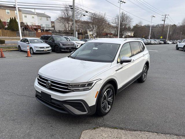 new 2024 Volkswagen Tiguan car, priced at $27,333