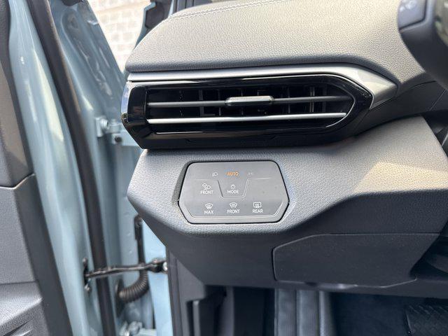 new 2025 Volkswagen ID.4 car, priced at $48,943