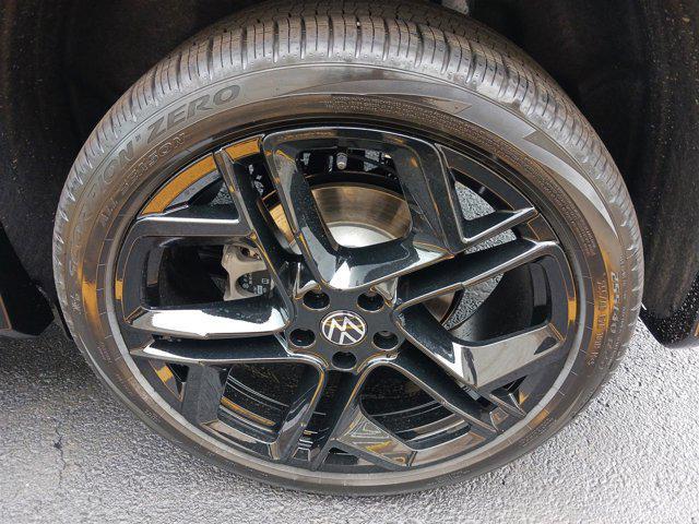 new 2025 Volkswagen Tiguan car, priced at $36,787