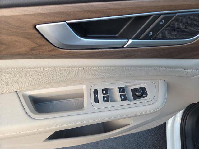 new 2026 Volkswagen Atlas car, priced at $41,670