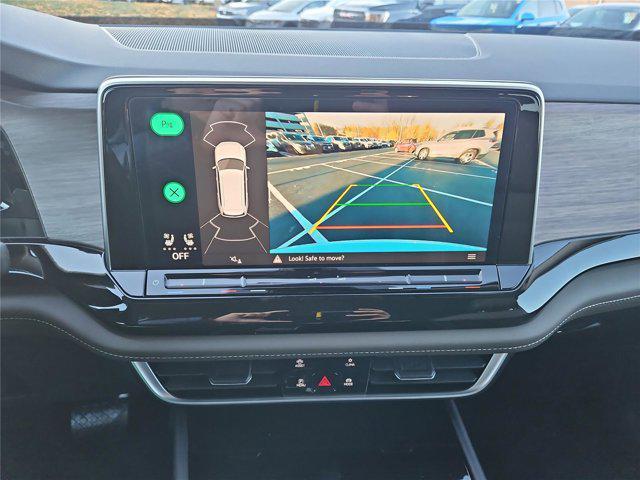 new 2026 Volkswagen Atlas car, priced at $45,393