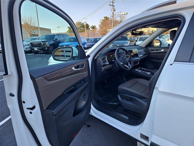 new 2026 Volkswagen Atlas car, priced at $45,393