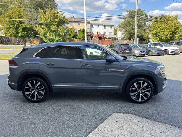 new 2024 Volkswagen Atlas Cross Sport car, priced at $46,920