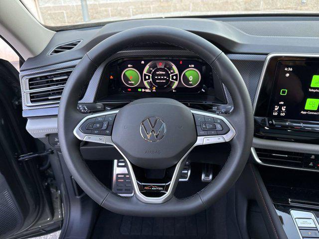new 2025 Volkswagen Atlas car, priced at $40,464