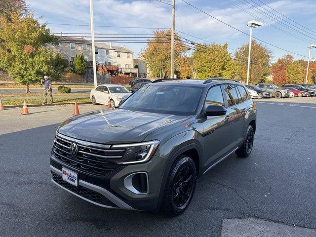 new 2025 Volkswagen Atlas car, priced at $49,816