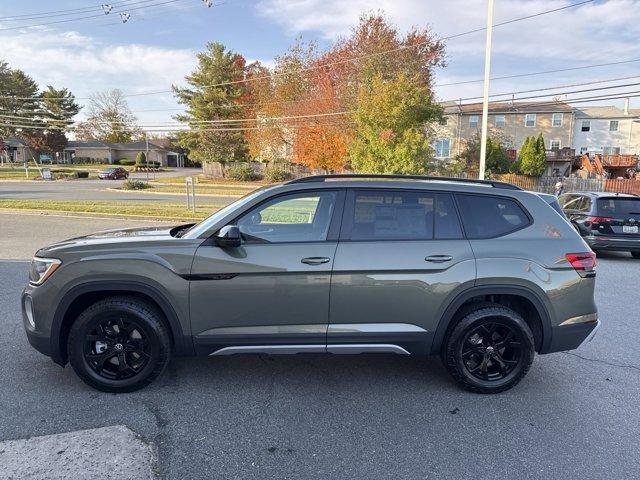 new 2025 Volkswagen Atlas car, priced at $49,816