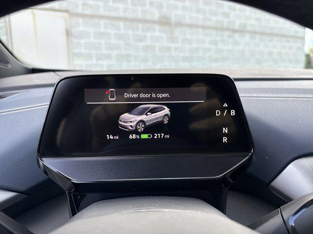 new 2025 Volkswagen ID.4 car, priced at $49,783
